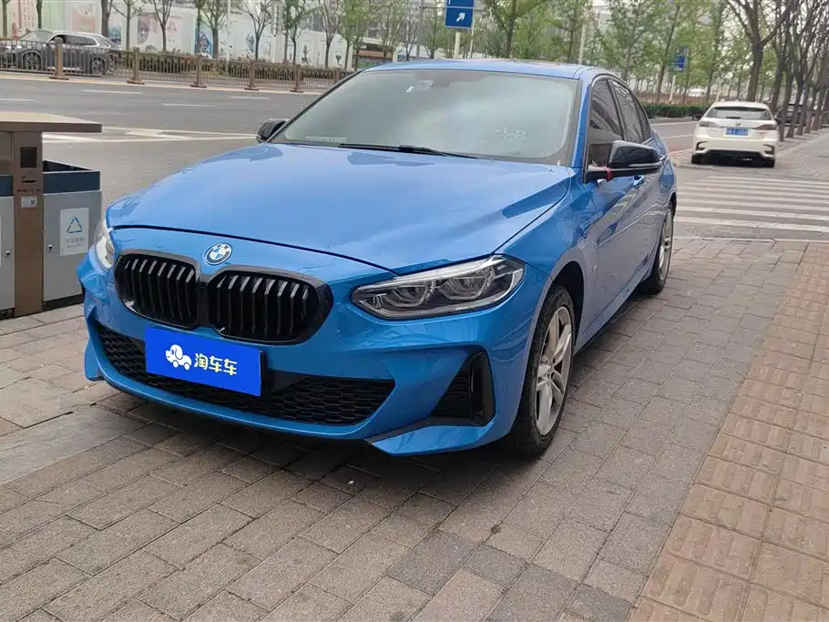 BMW 1 Series 2021