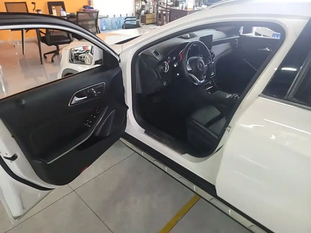 Mercedes-Benz GLA — миниатюра 16