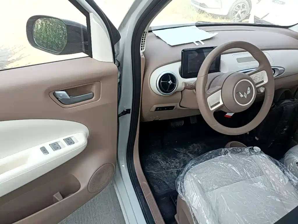 Wuling MINIEV — миниатюра 16
