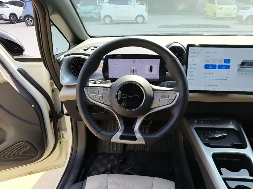 BYD Dolphin — миниатюра 11