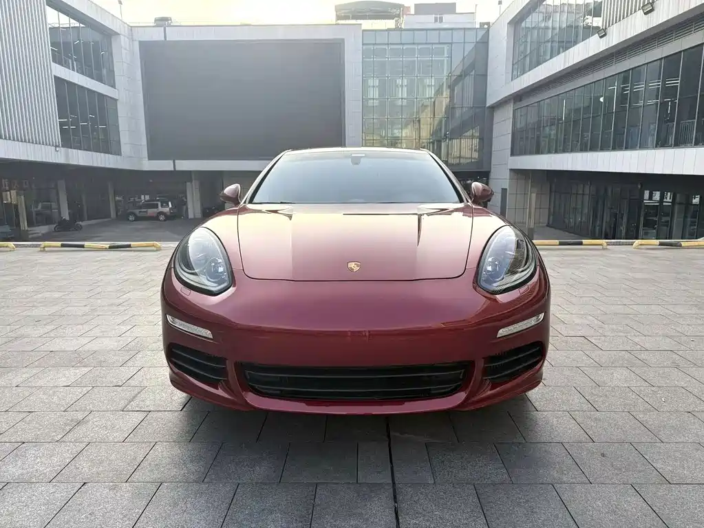 Porsche Panamera — миниатюра 2