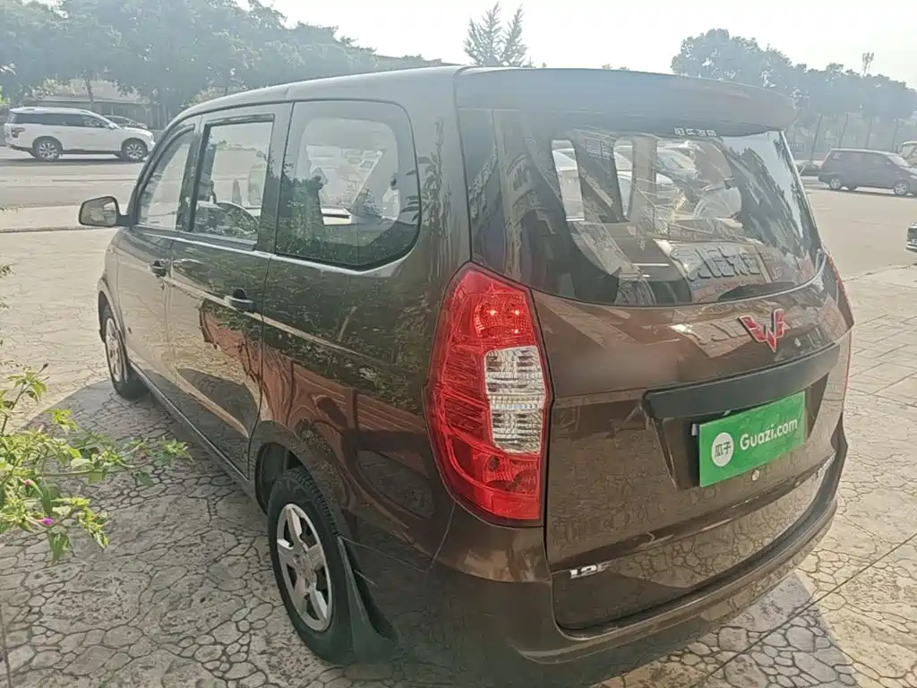 Wuling Hongguang — миниатюра 5