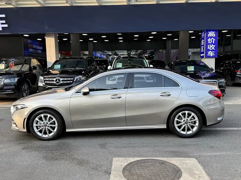 MERCEDES-BENZ A CLASS