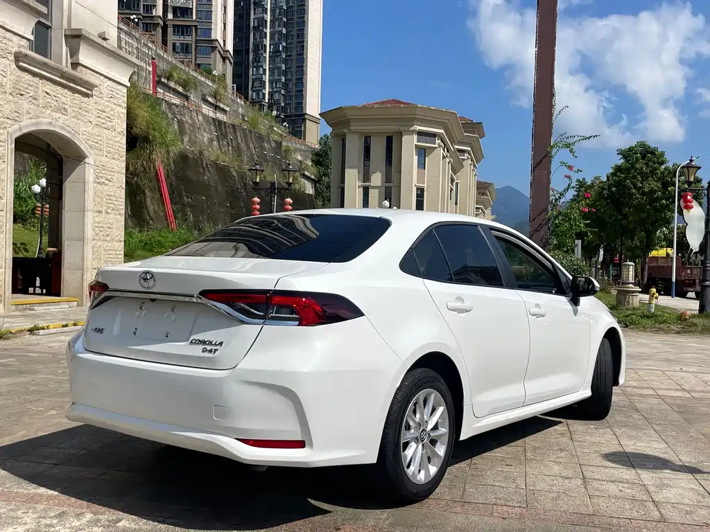 Toyota Corolla — миниатюра 8
