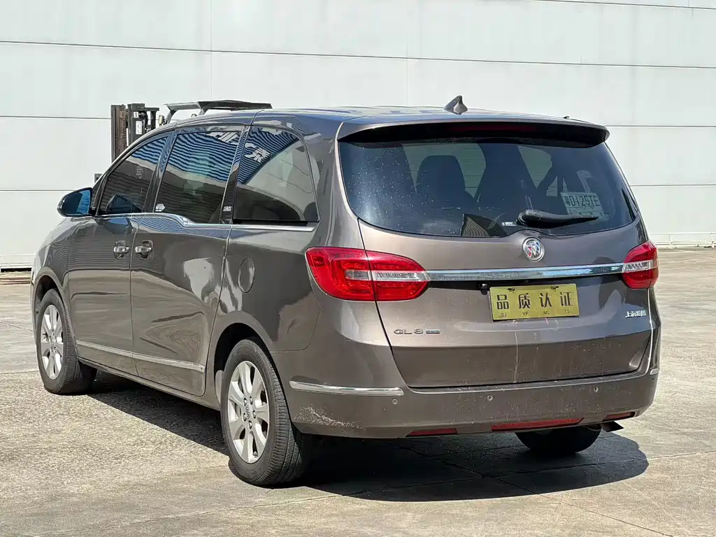 Buick GL8 — миниатюра 7