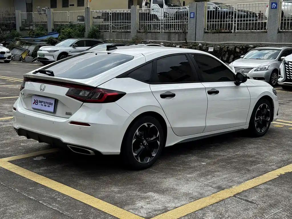 Honda Civic — миниатюра 6