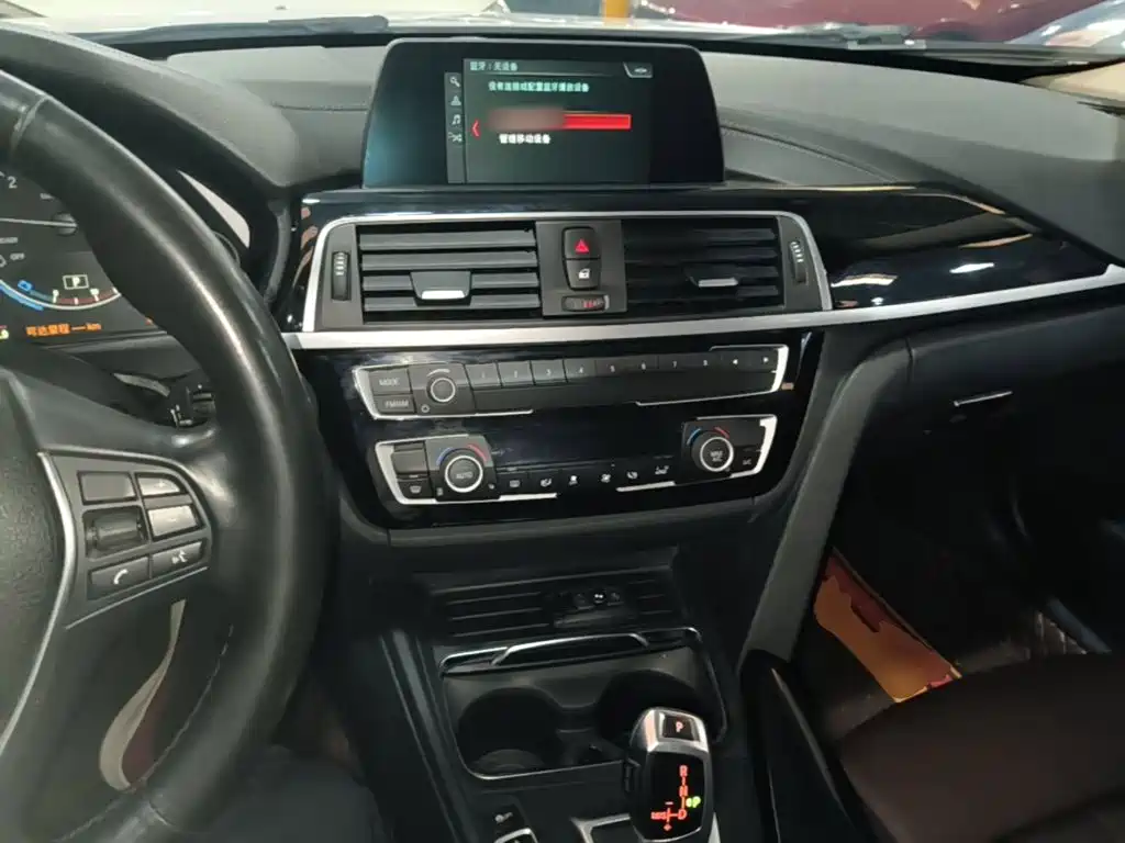 BMW 3 Series — миниатюра 10