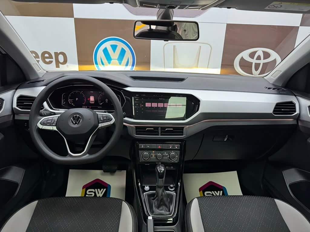 Volkswagen Tanying 1.5 л 2023 г. Белый, пробег 38000 км