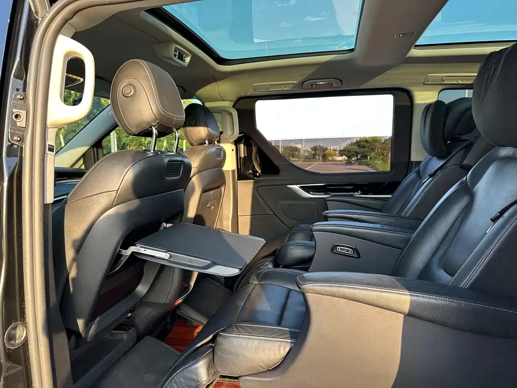 Mercedes-Benz V-Class V 2017 V 260 L Luxury Long Wheelbase
