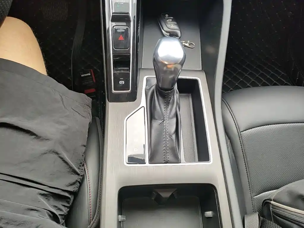 Roewe i5 — миниатюра 14