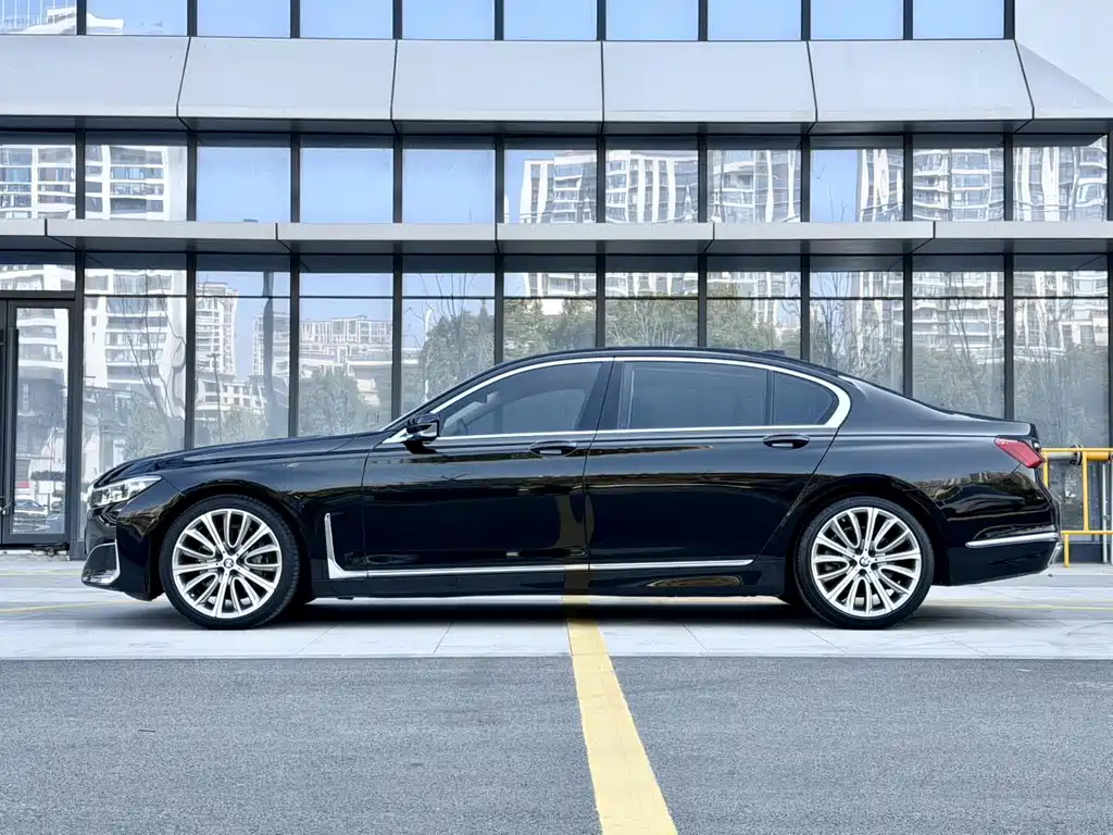BMW 7 Series 7 2019 740Li Lead Luxury