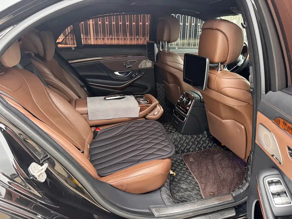 Mercedes-Benz S-Class — миниатюра 12