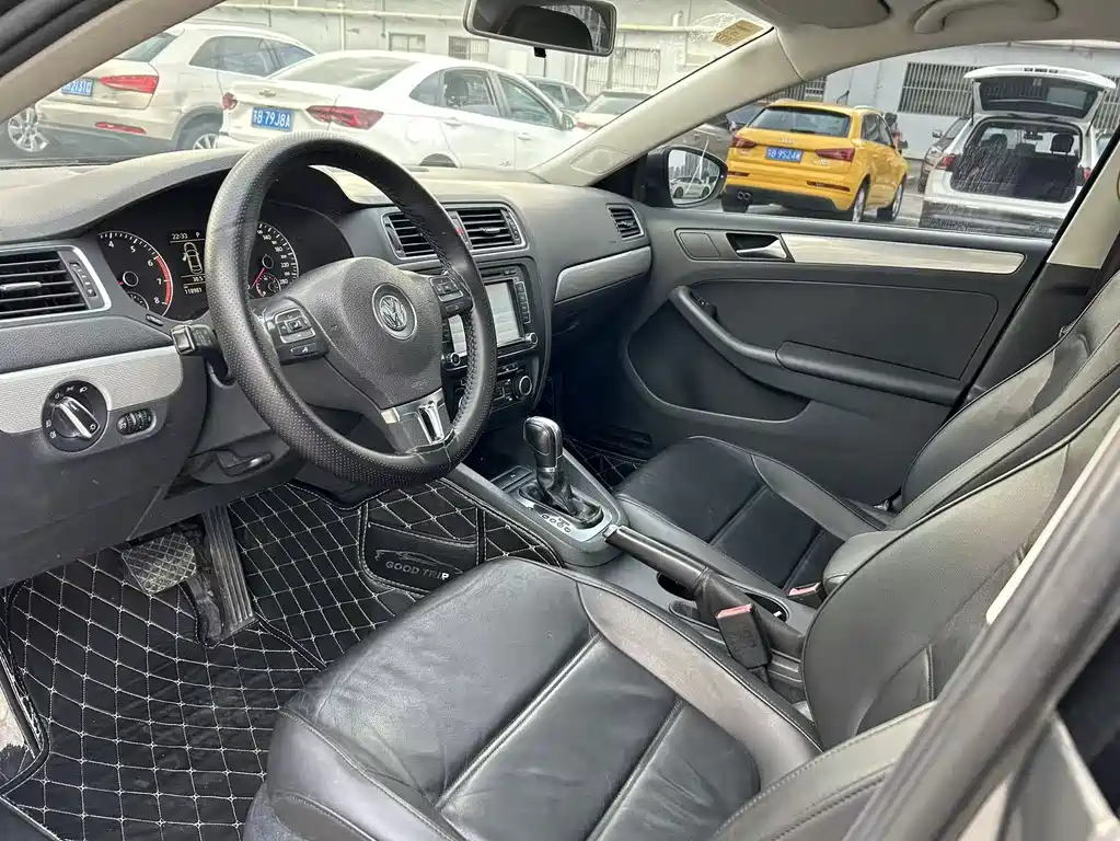 Volkswagen Sagitar — миниатюра 12