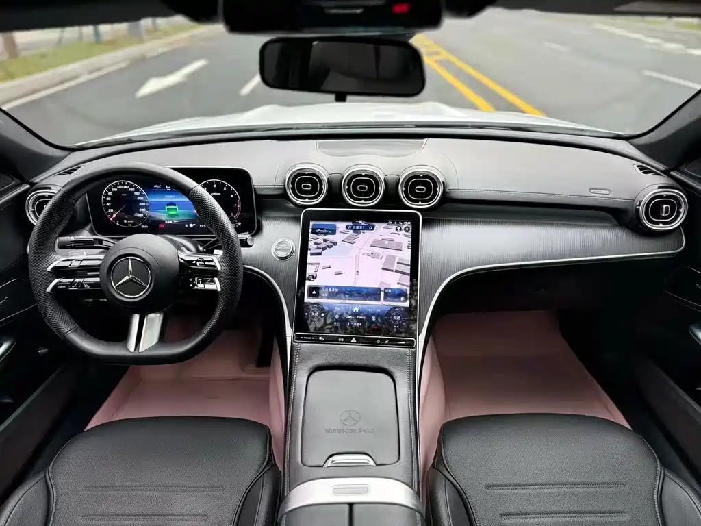 Mercedes-Benz C-Class — миниатюра 5