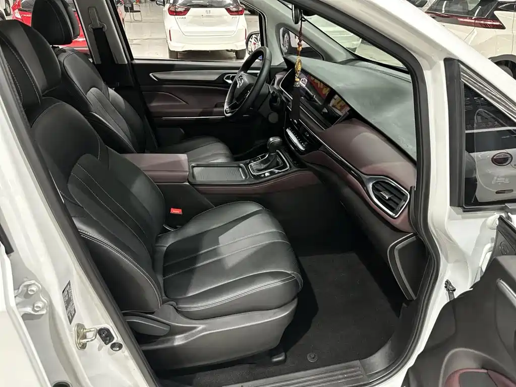 GAC Motor Trumpchi M6 — миниатюра 17
