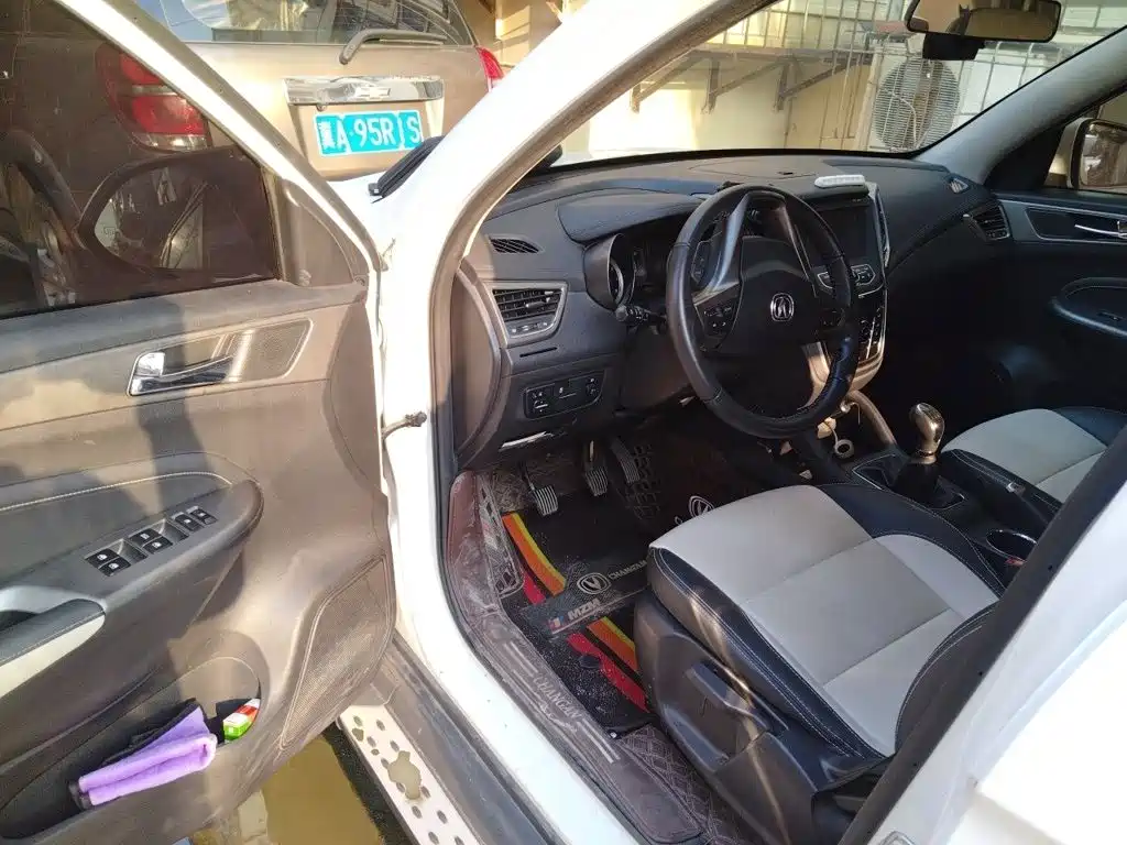 Changan CS35 — миниатюра 14