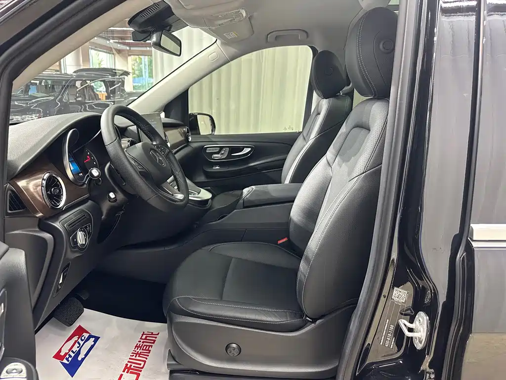Mercedes-Benz V-Class — миниатюра 4