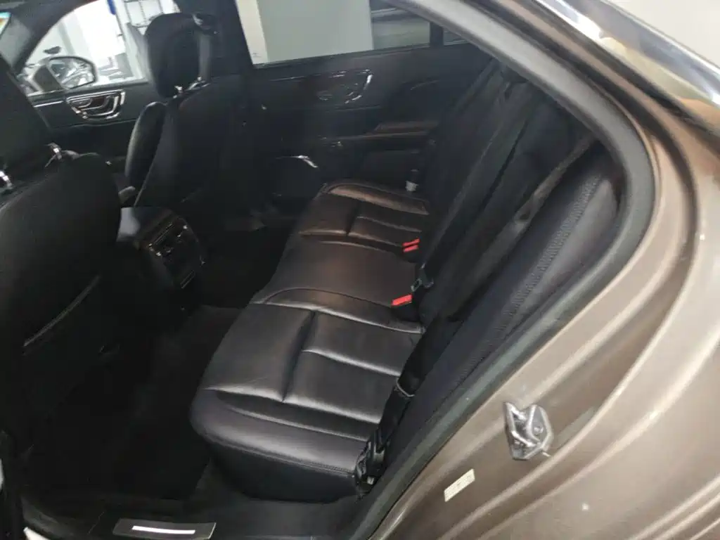 Lincoln Continental — миниатюра 17