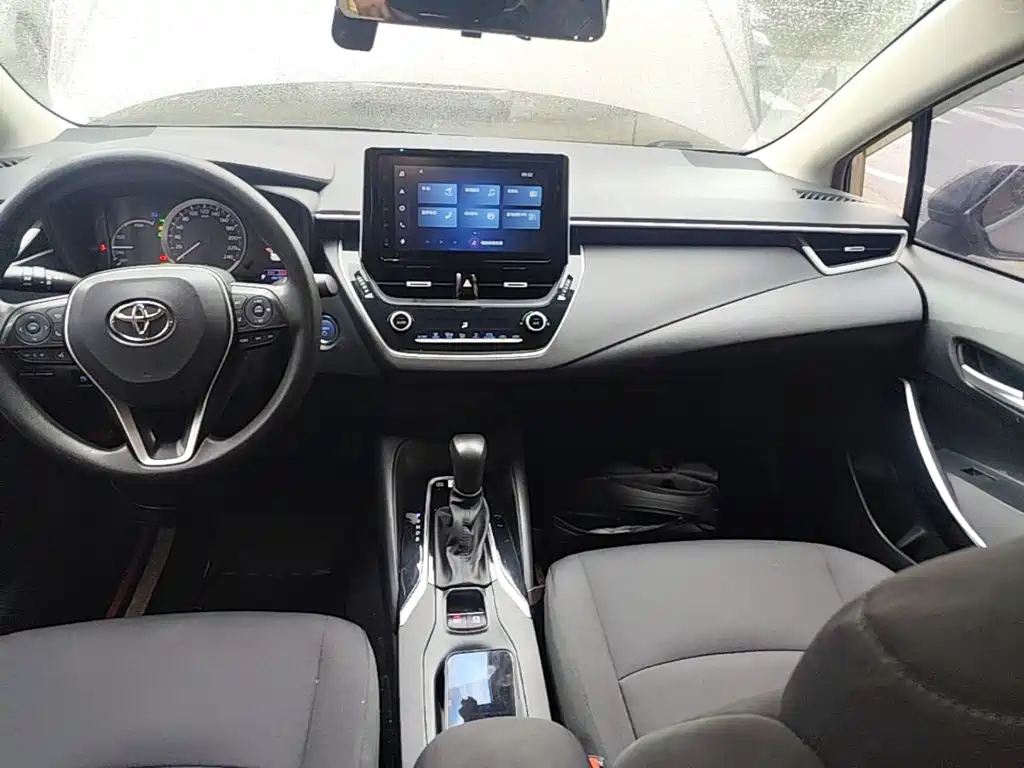 Toyota Corolla — миниатюра 10