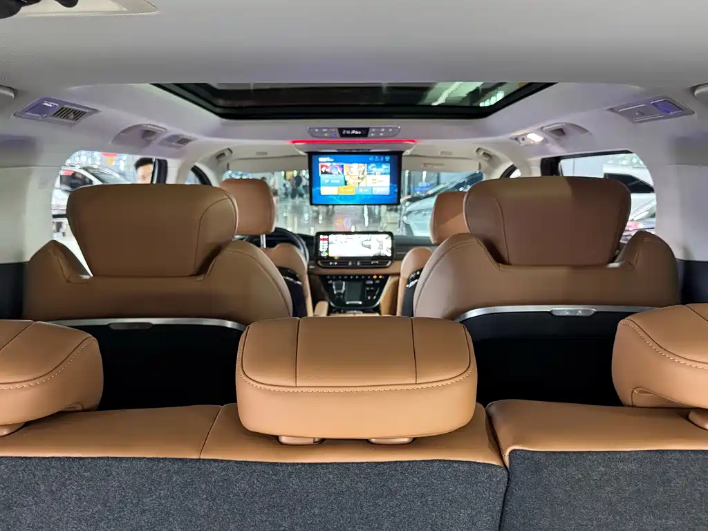 Hongqi Hongqi HQ9 PHEV — миниатюра 21