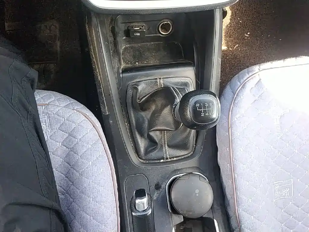Wuling Hongguang S3 — миниатюра 14
