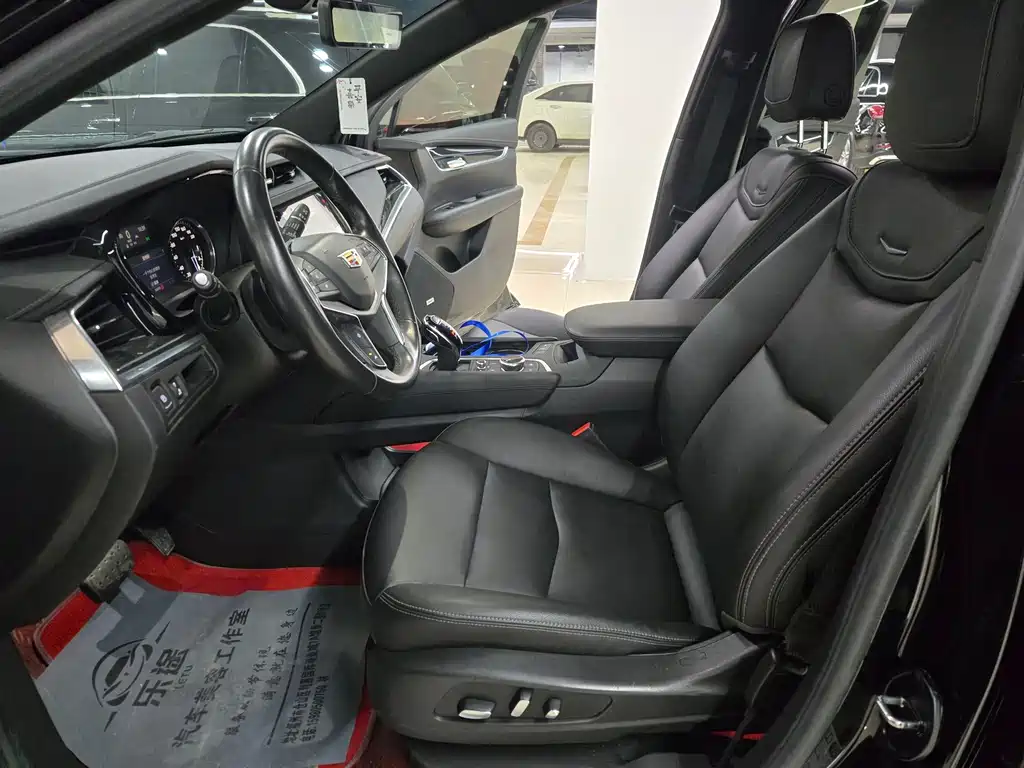 Cadillac XT5 — миниатюра 8