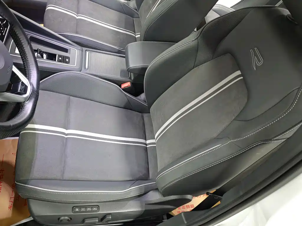 Volkswagen Golf — миниатюра 13