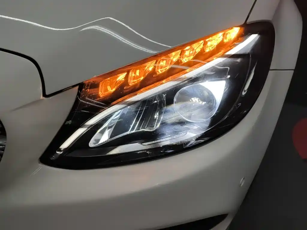 Mercedes-Benz C-Class — миниатюра 24