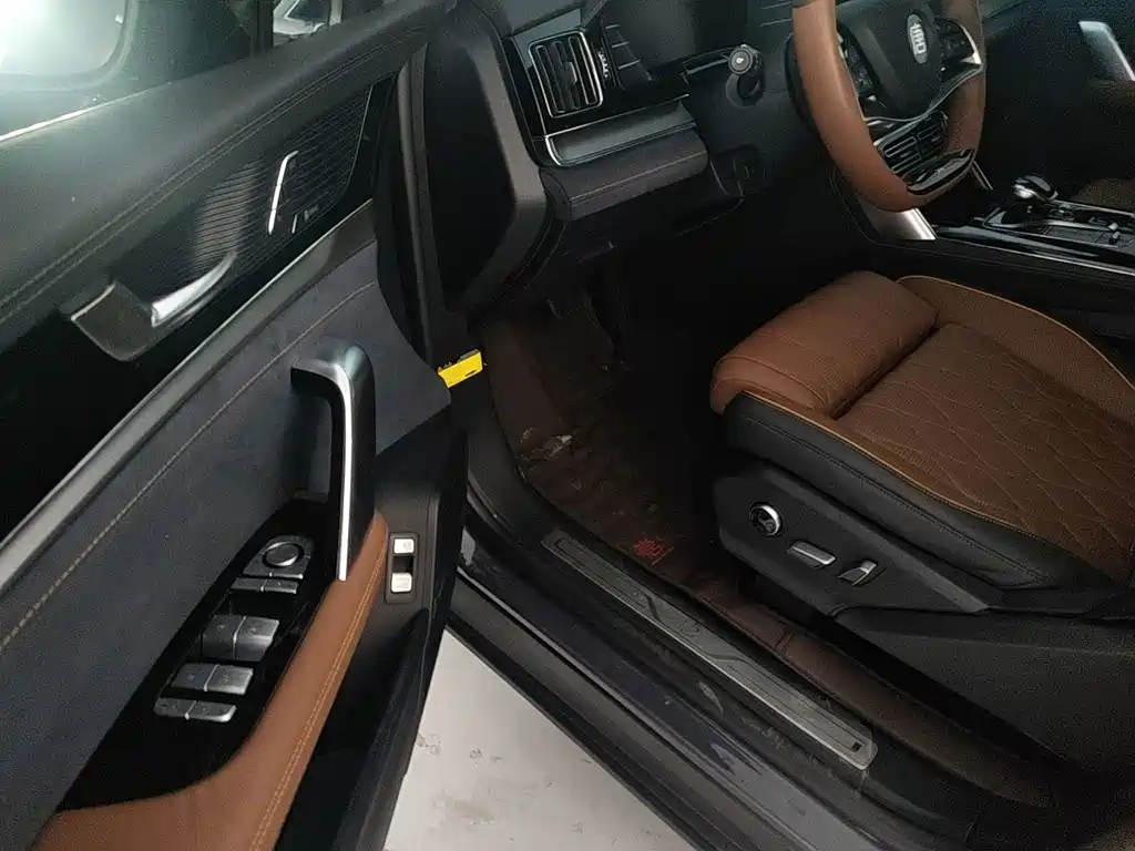 BYD Tang New Energy — миниатюра 3