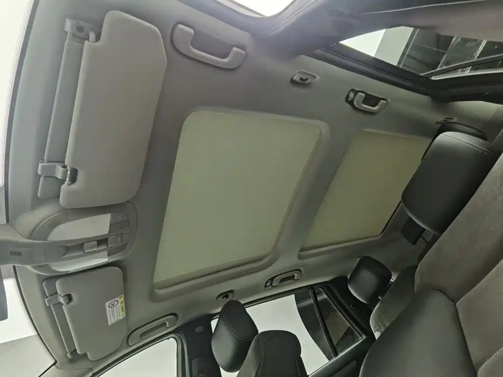 Mercedes-Benz R-Class — миниатюра 10