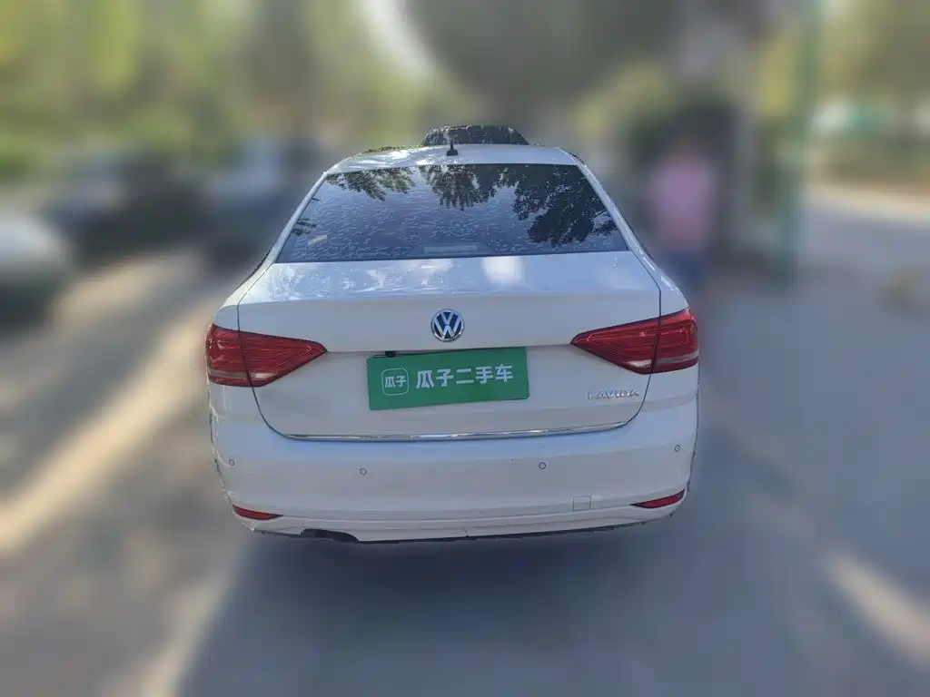 Volkswagen Lavida — миниатюра 5