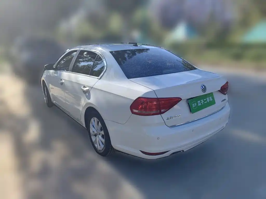 Volkswagen Lavida — миниатюра 4