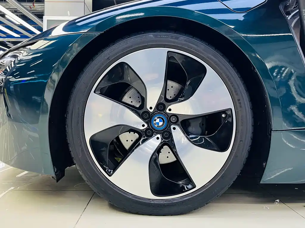 BMW i8 — миниатюра 22