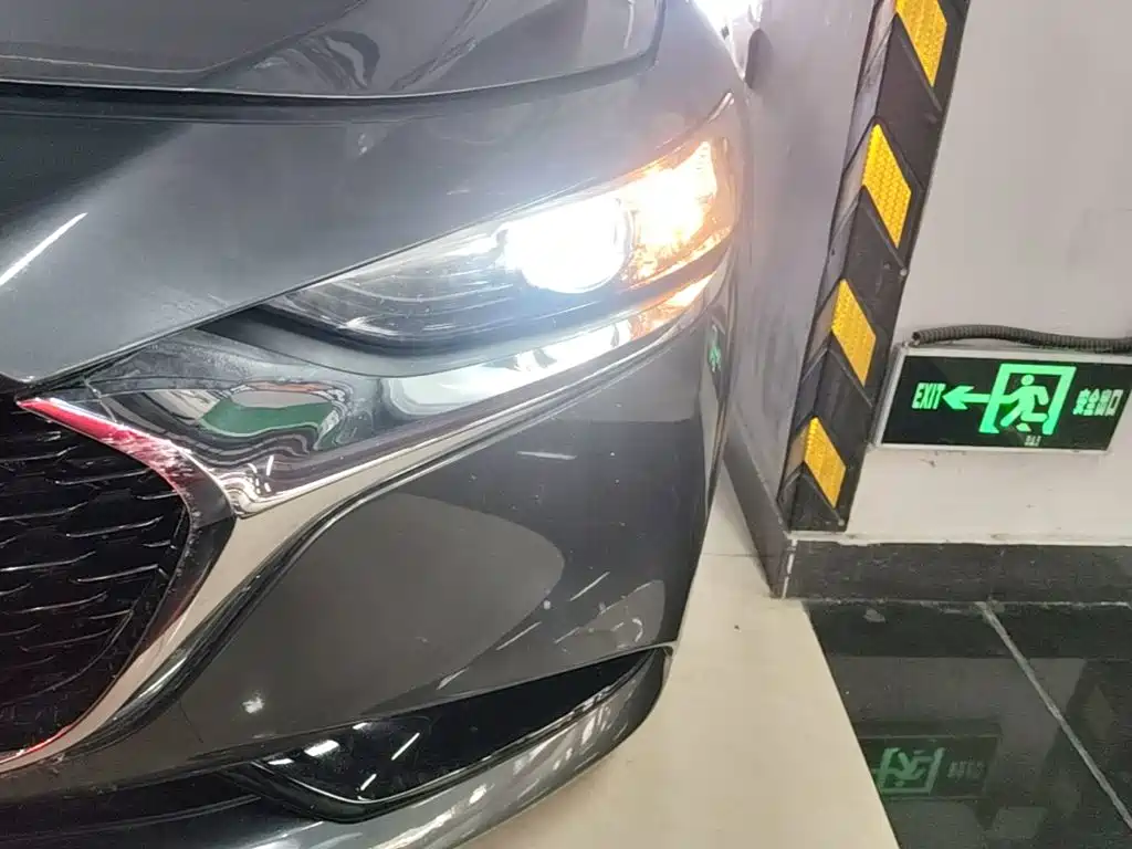 Mazda 3 Axela — миниатюра 24