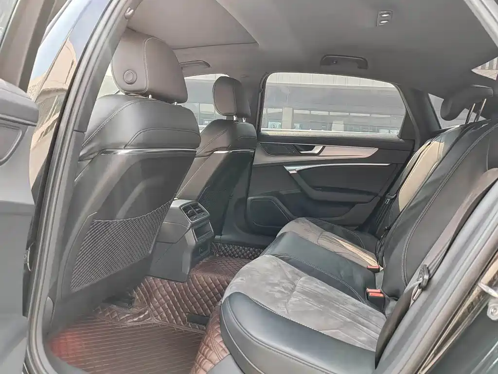 Audi A6L — миниатюра 6