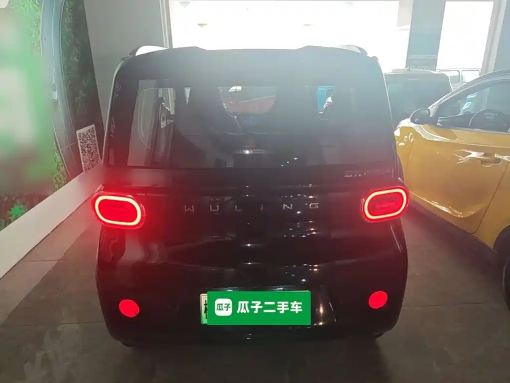 Wuling MINIEV — миниатюра 6