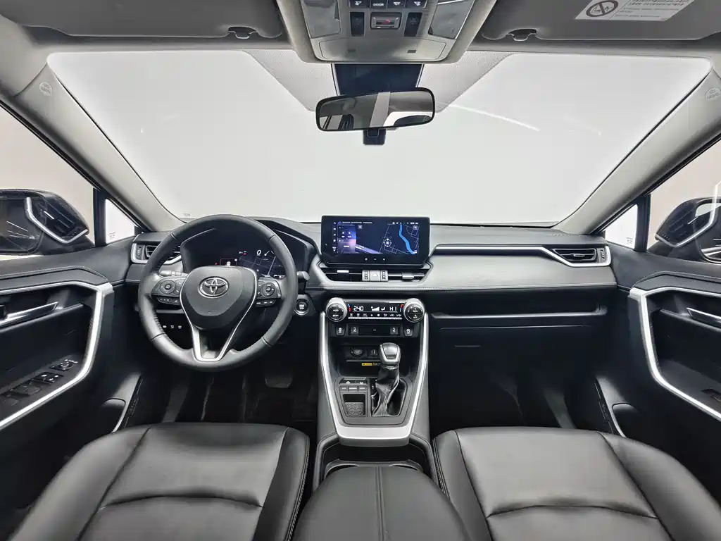Toyota RAV4 — миниатюра 13