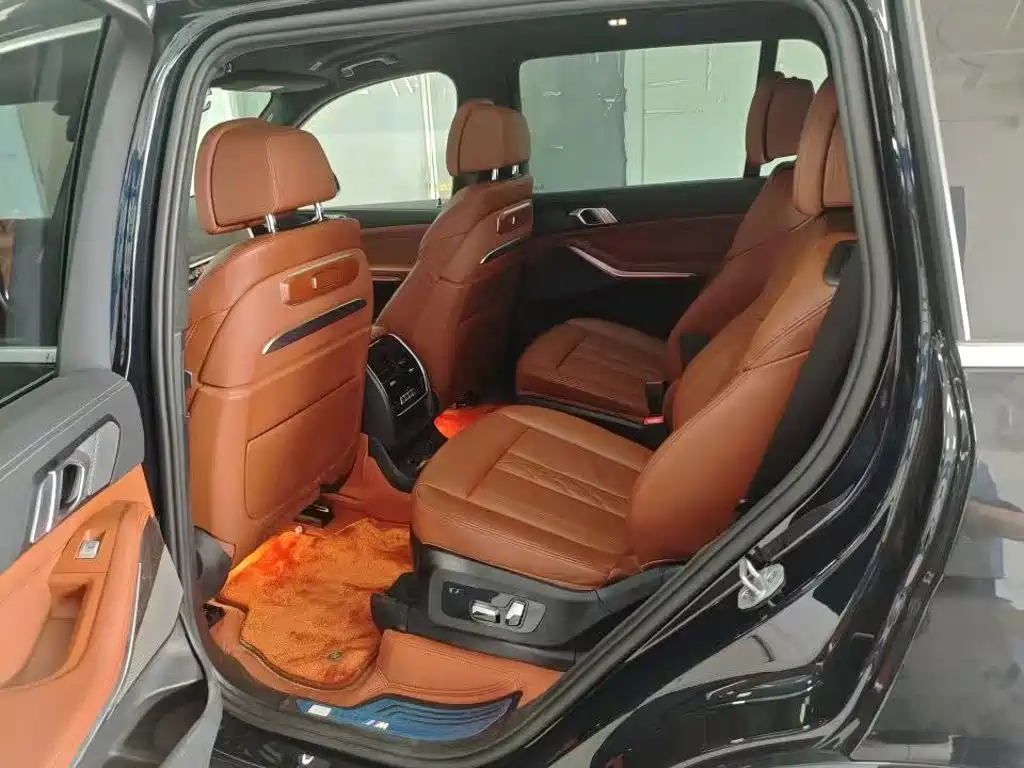 BMW X7 — миниатюра 6