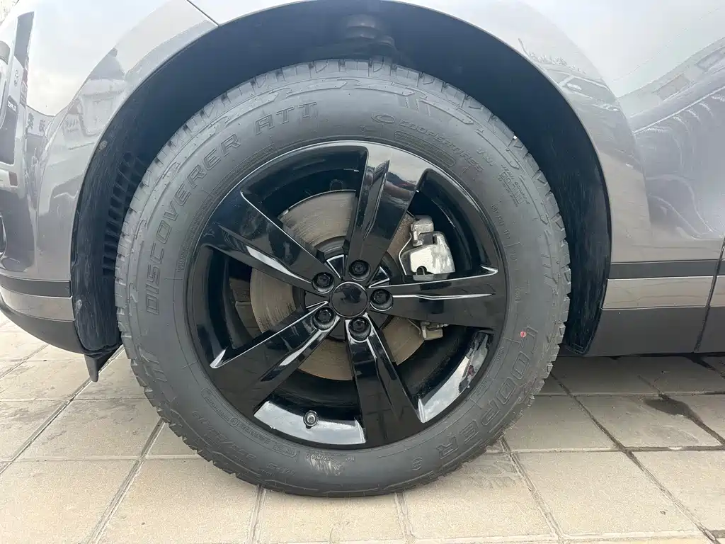 Land Rover Velar — миниатюра 12