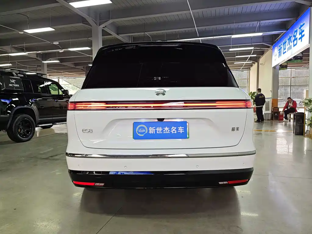 NIO ES8 — миниатюра 16