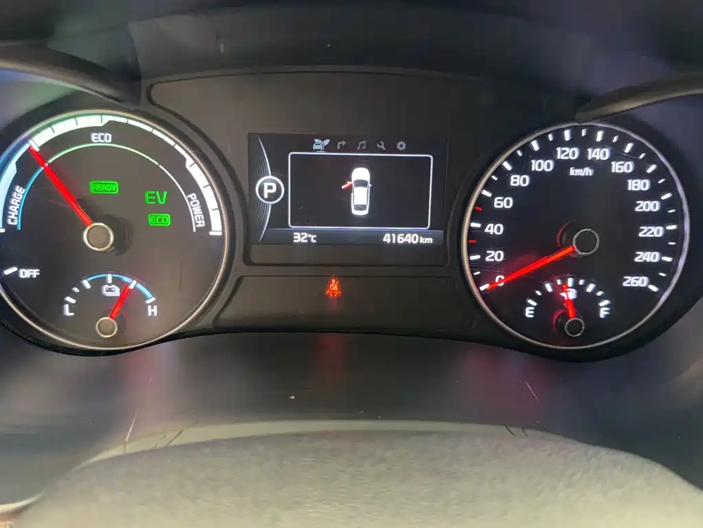 Kia K5 New Energy — миниатюра 3