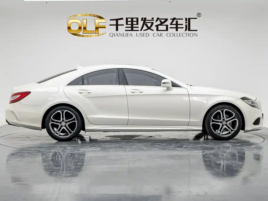Mercedes-Benz CLS — миниатюра 2