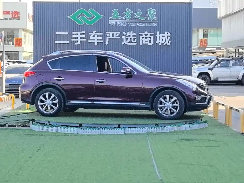 Infiniti QX50 — миниатюра 18