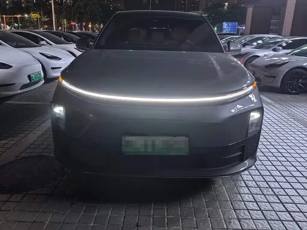 Li Auto Li L6 — миниатюра 2