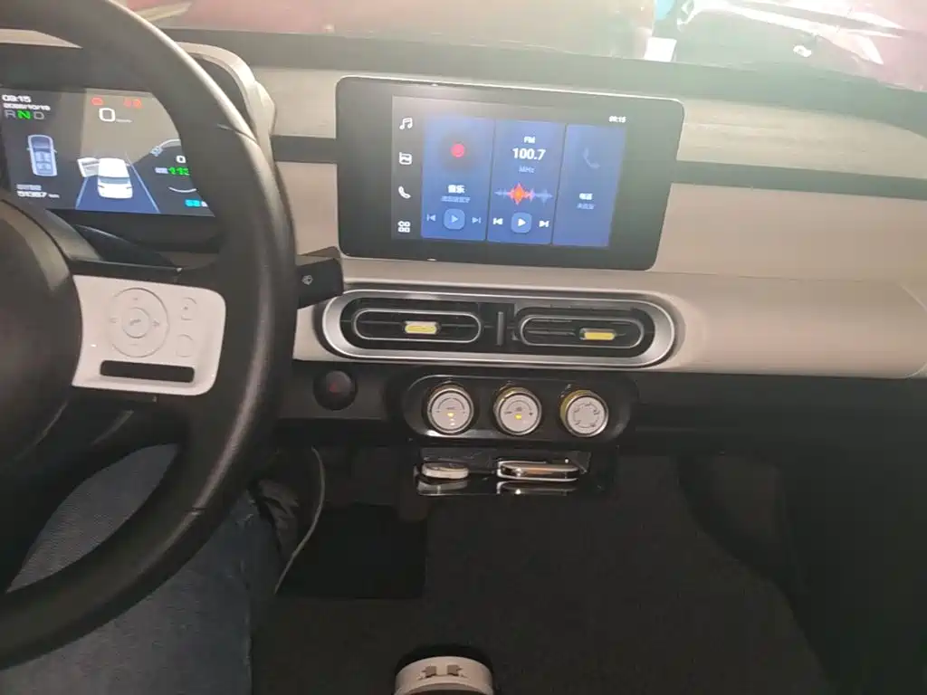 Wuling MINIEV — миниатюра 13