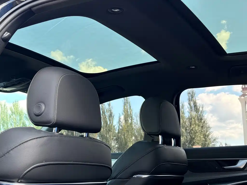 Audi A6L — миниатюра 12