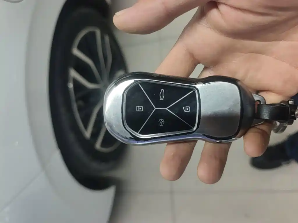 XPeng P5 — миниатюра 9