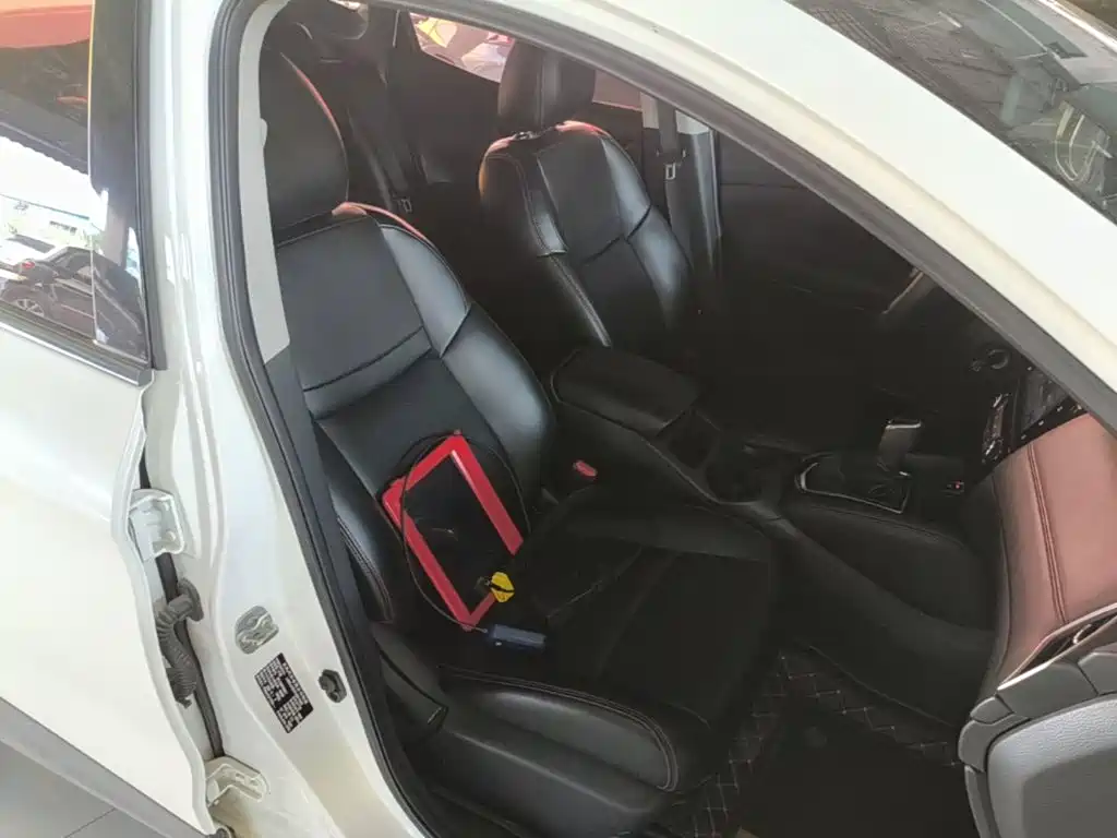 Nissan Qashqai — миниатюра 25