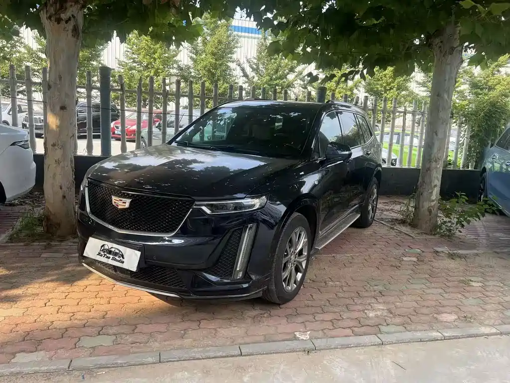 Cadillac XT6