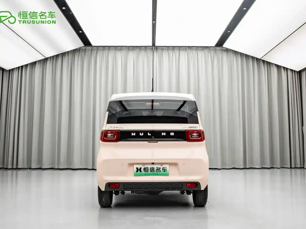 Wuling MINIEV — миниатюра 4